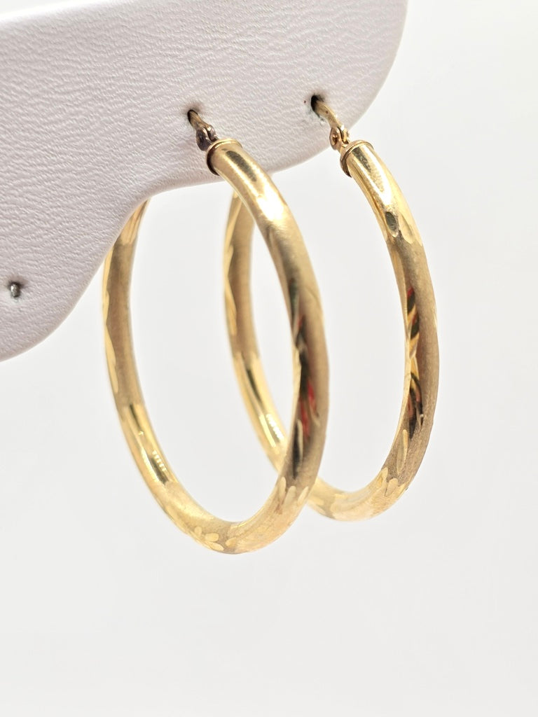 10KT TWIS HOOPS EARRINGS Size 5 3MM Weight 2.7GR