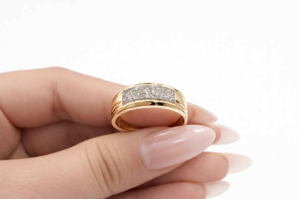 10KT DIAMOND MAN'S ENGAGEMENT RING Size 10/0.15CT