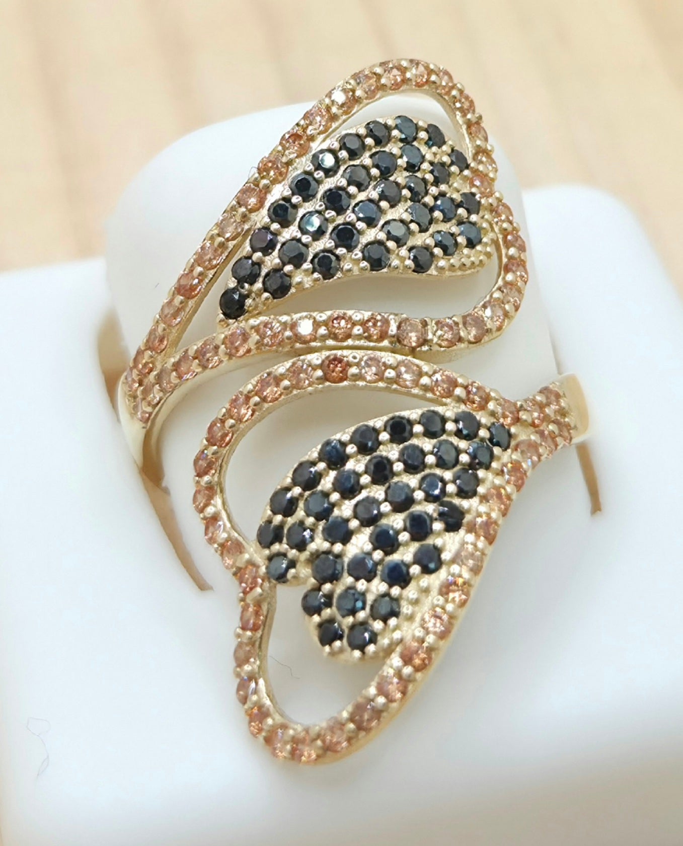 14KT BROWN AND BLACK CZ ASYMETRIC RING Size 7 & 8 Weight 3.4GR