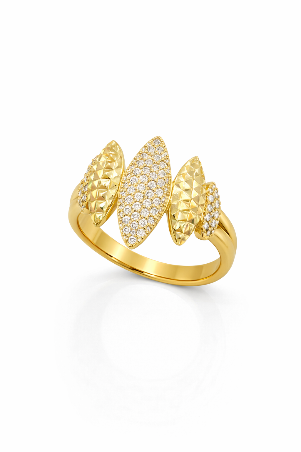 14KT MODERN CZ DETAIL DOME RING Size 7.5 Weight 3.9GR