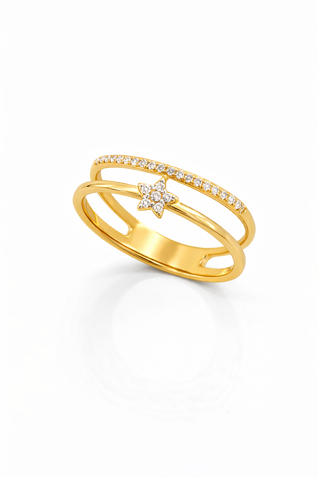 14KT BEAUTIFUL RING WITH A FULL STAR WITH CZ SIZE 7 Weight 2.2GR
