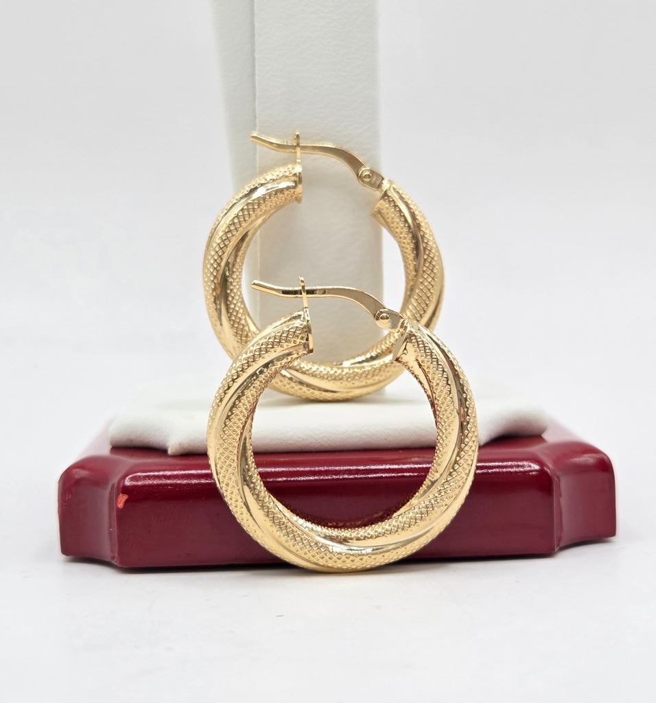 10KT CROOKED NEVADAS HOOPS EARRINGS Size 3  4MM Weigth 2.4GR