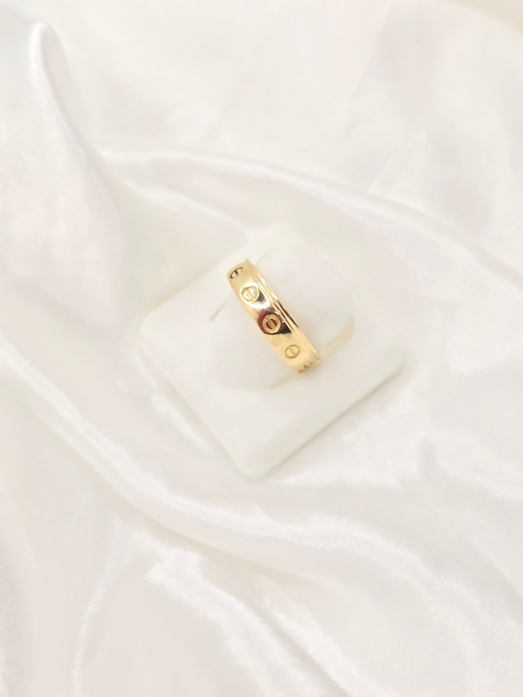 10KT  RING Size 10 Weigth 2.1GR