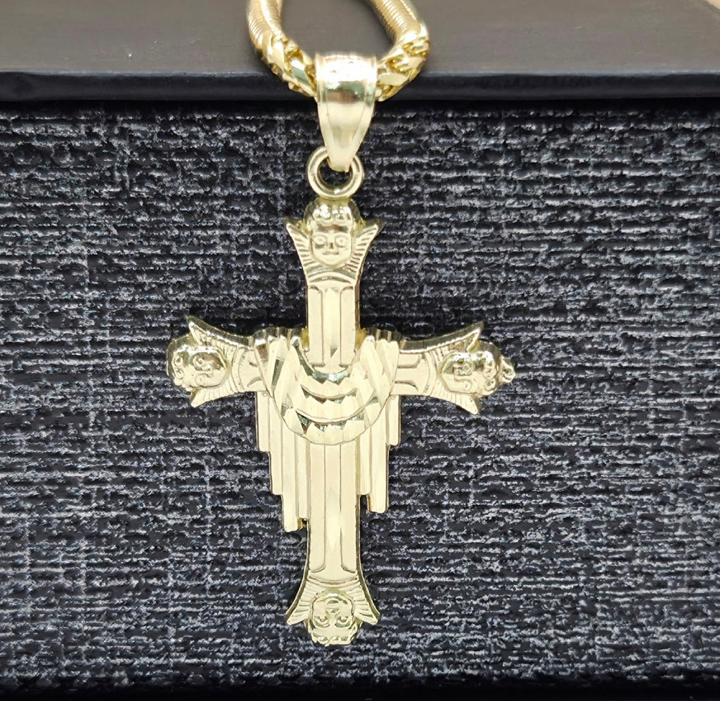 10KT CROSS WITH ROBE  PENDANT Weight 2.2GR