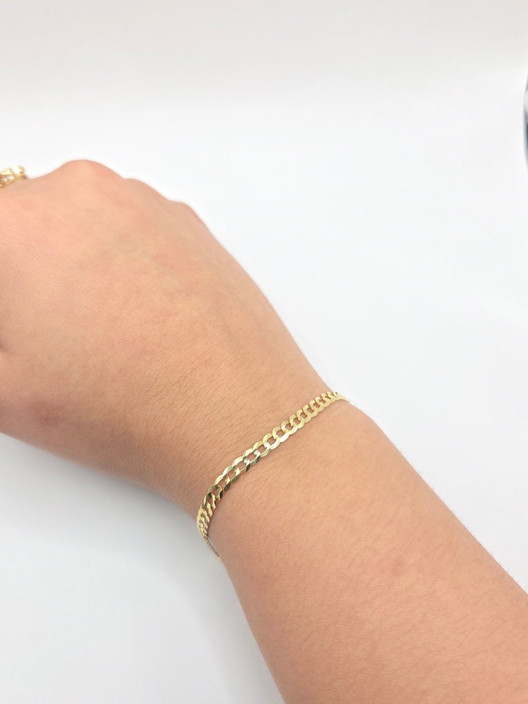 10KT SOLID CUBAN CURB FLAT BRACELET Size 8INCH 4MM Weight 2.6GR