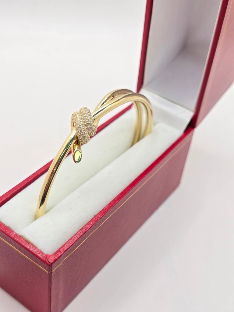 10KT KNOT BANGLEWeight 9.7GR