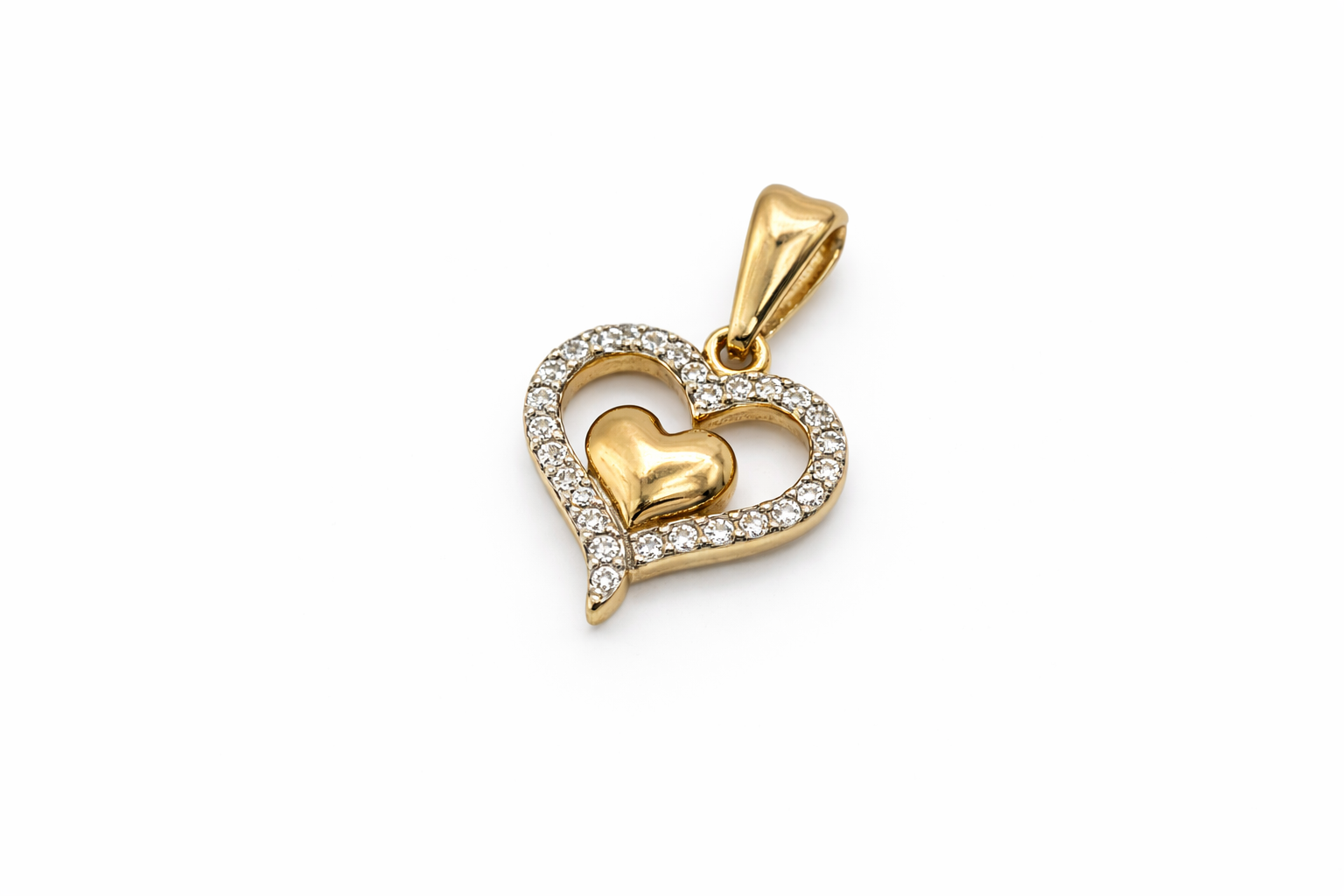 10KT NATURAL DIAMOND SMALL HEART PENDANT Weigth 0.9GR