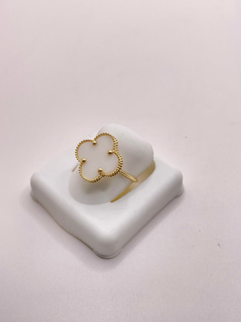 14KT FLOWER RING Size 7.5 Weigth 2.65GR