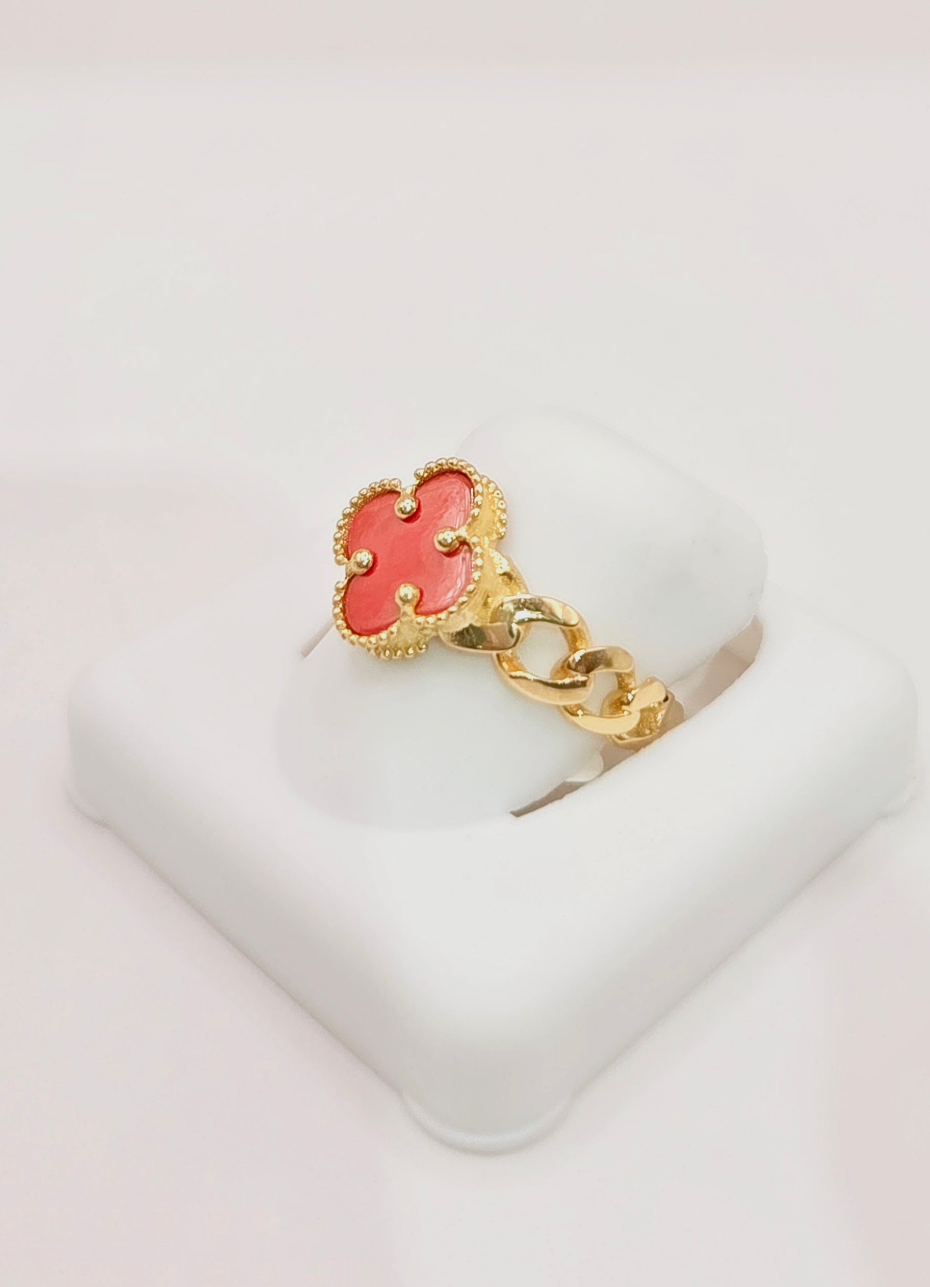 10KT FLOWER RING Size 7 Weigth 2.2GR