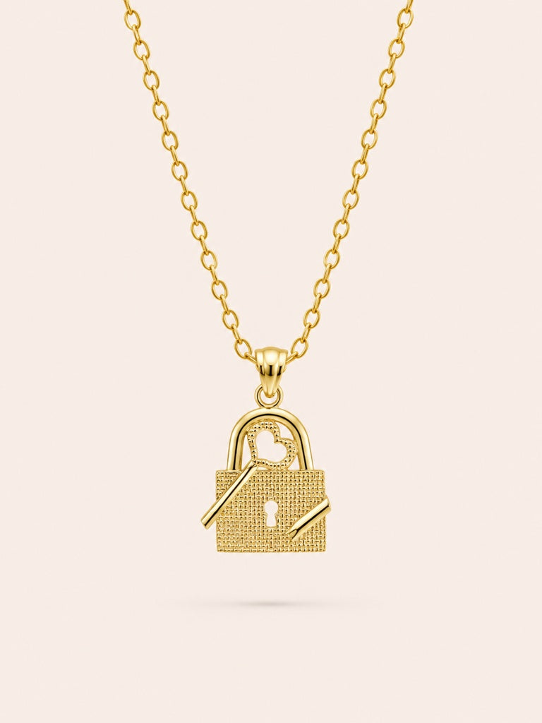 10KT YELLOW GOLD PADLOCK AND KEY  PENDANT Size SMALL Weigth 0.7GR