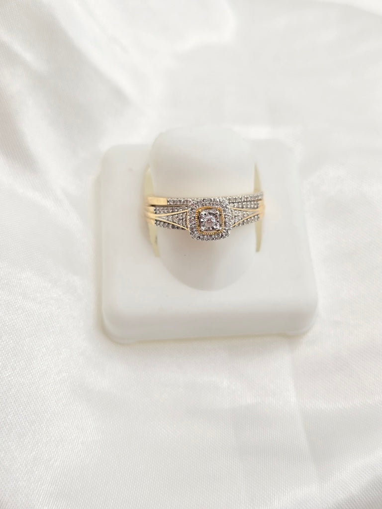 10KT DELICATE WOMEN'S DIAMOND ENGAGEMENT RING WITH SMALL SQUARE STONE Size 7