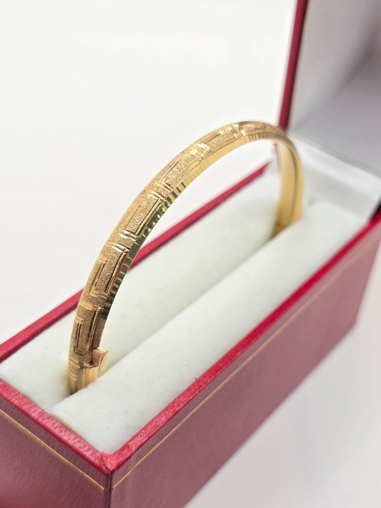 14KT GREEK STYLE BANGLE Size 6mm Weight 7.3GR