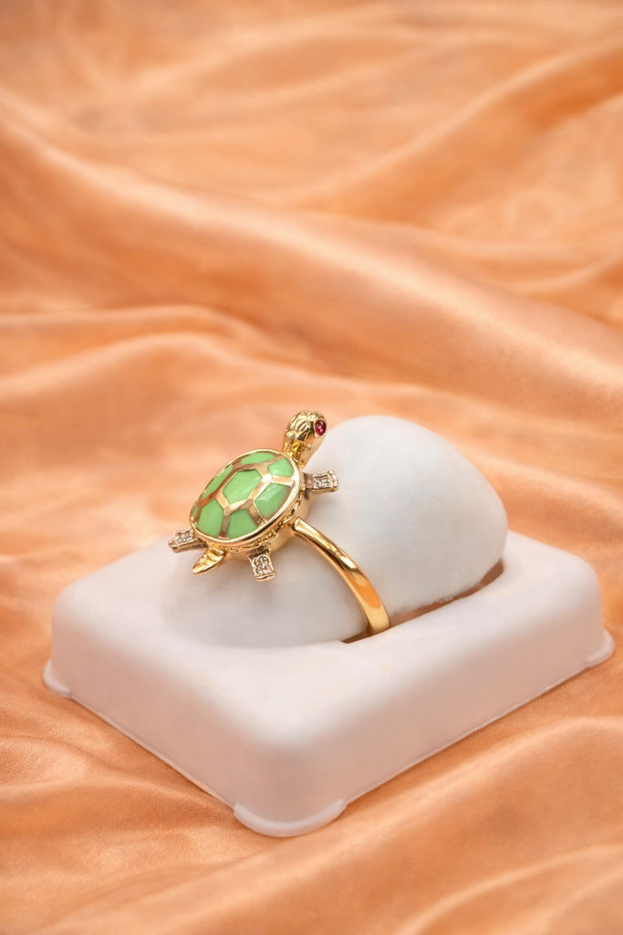 10KT ANIMATED COLORED TURTLE RING GREEN SIZE 7.5 Weight 2.8GR