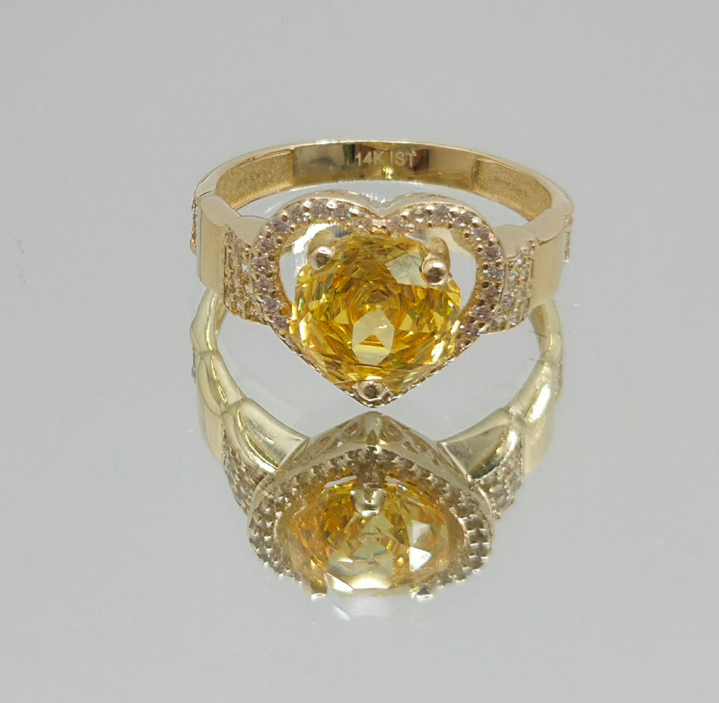 14KT YELLOW STONE HEART RING Size 7 Weight 3.2GR