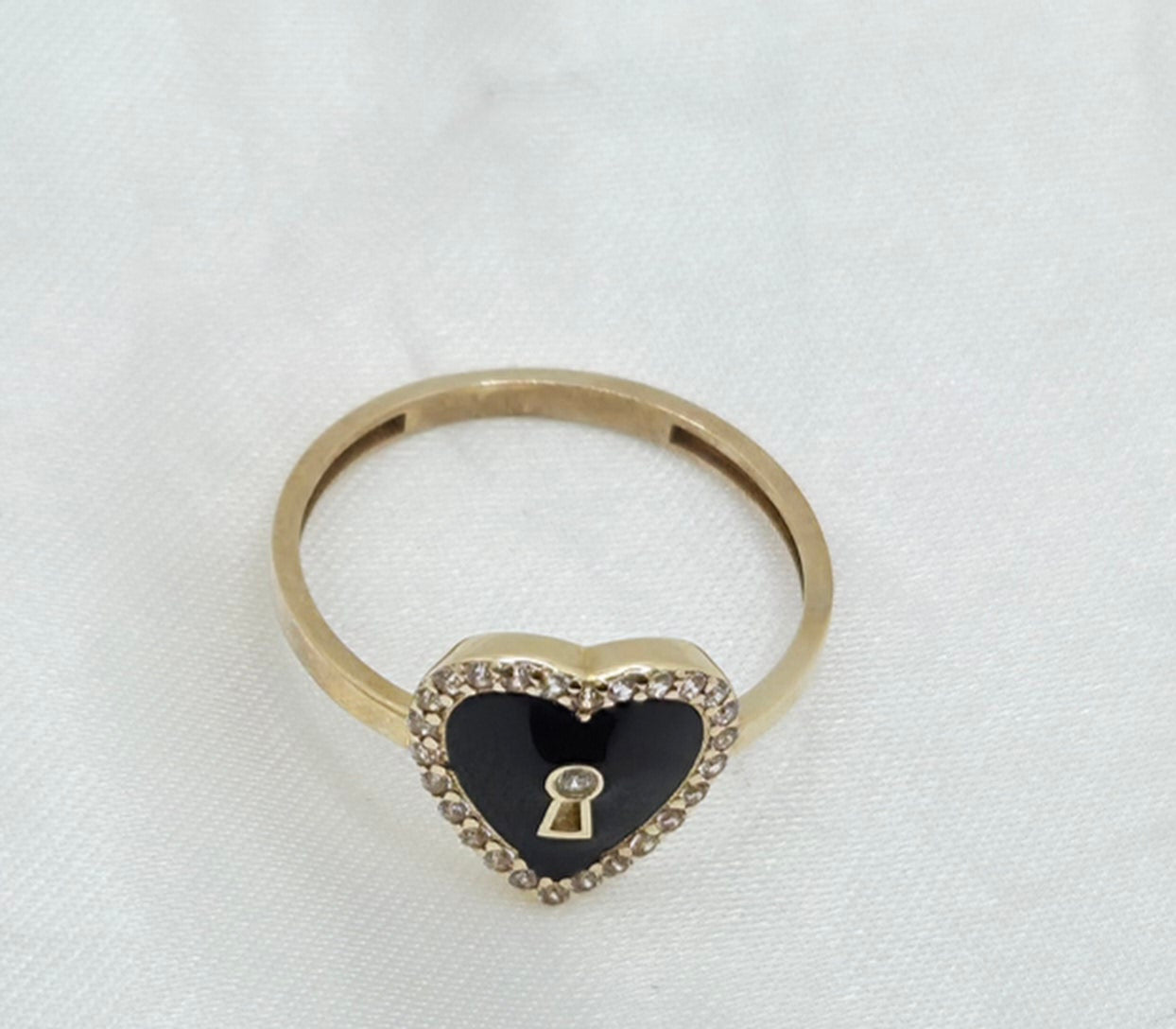 10KT BLACK HEART RING CZ Size 7 Weight 1.3GR