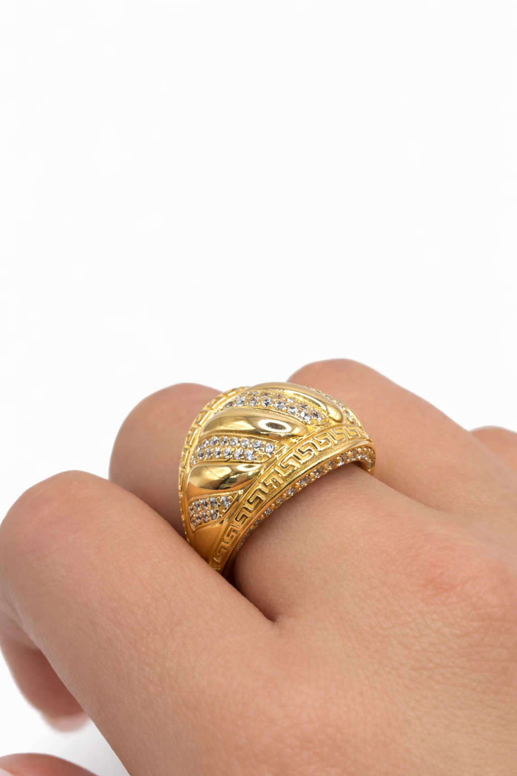 14KT MODERN RING WITH CZ DETAILS Size 8 & 8.5 Weight 5.4GR