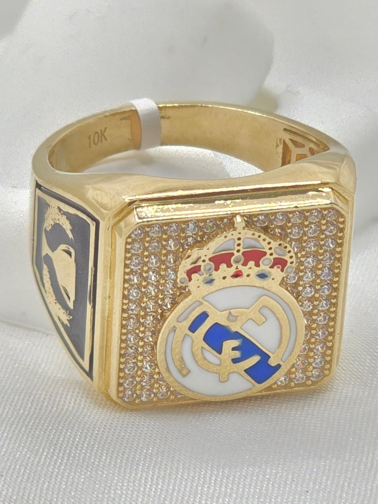 10KT REAL MADRID MAN'S RING Size 10 Weight 8GR