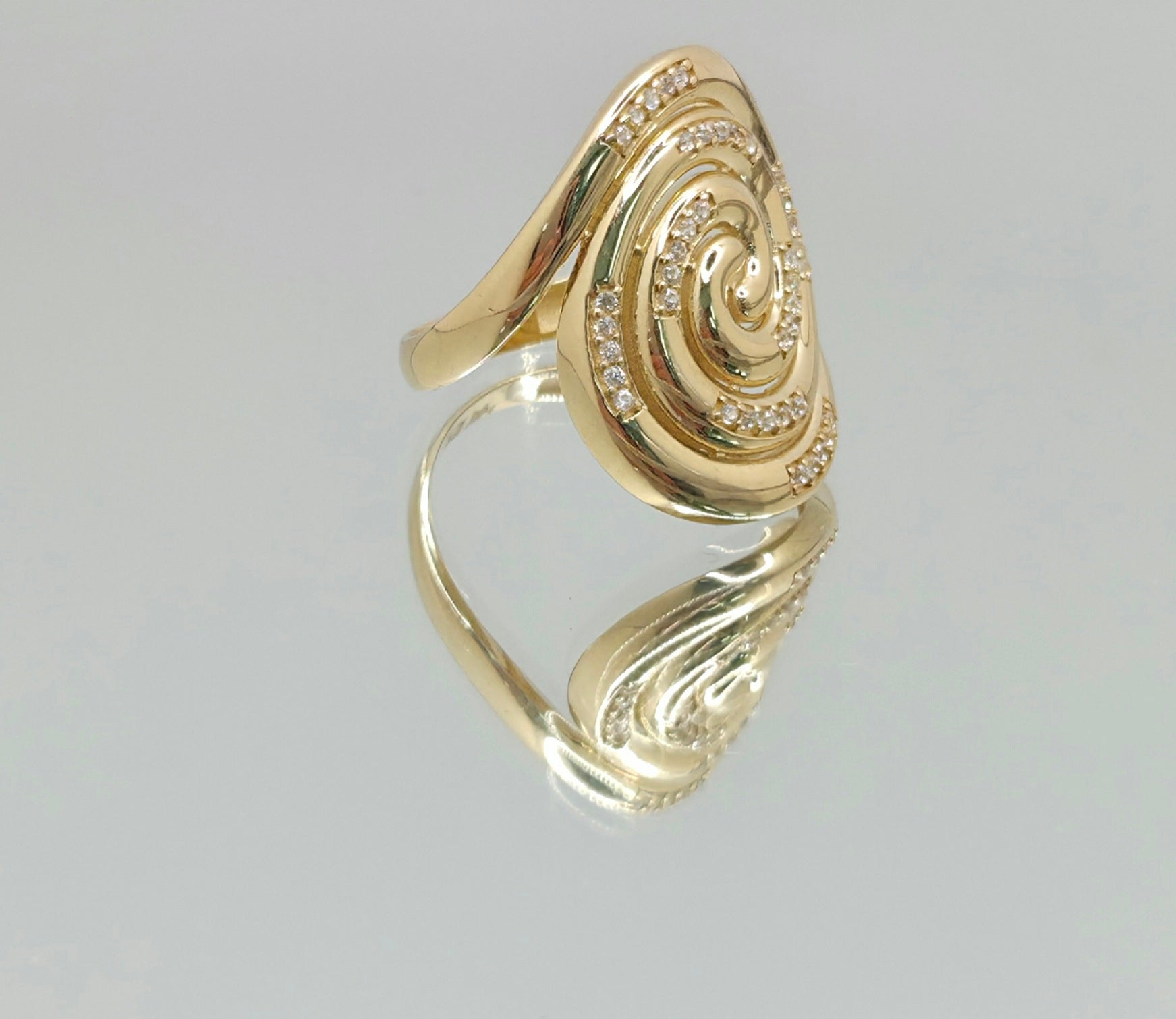 14KT MODERN CZ SPIRAL RING Size 7 Weight 3.9GR