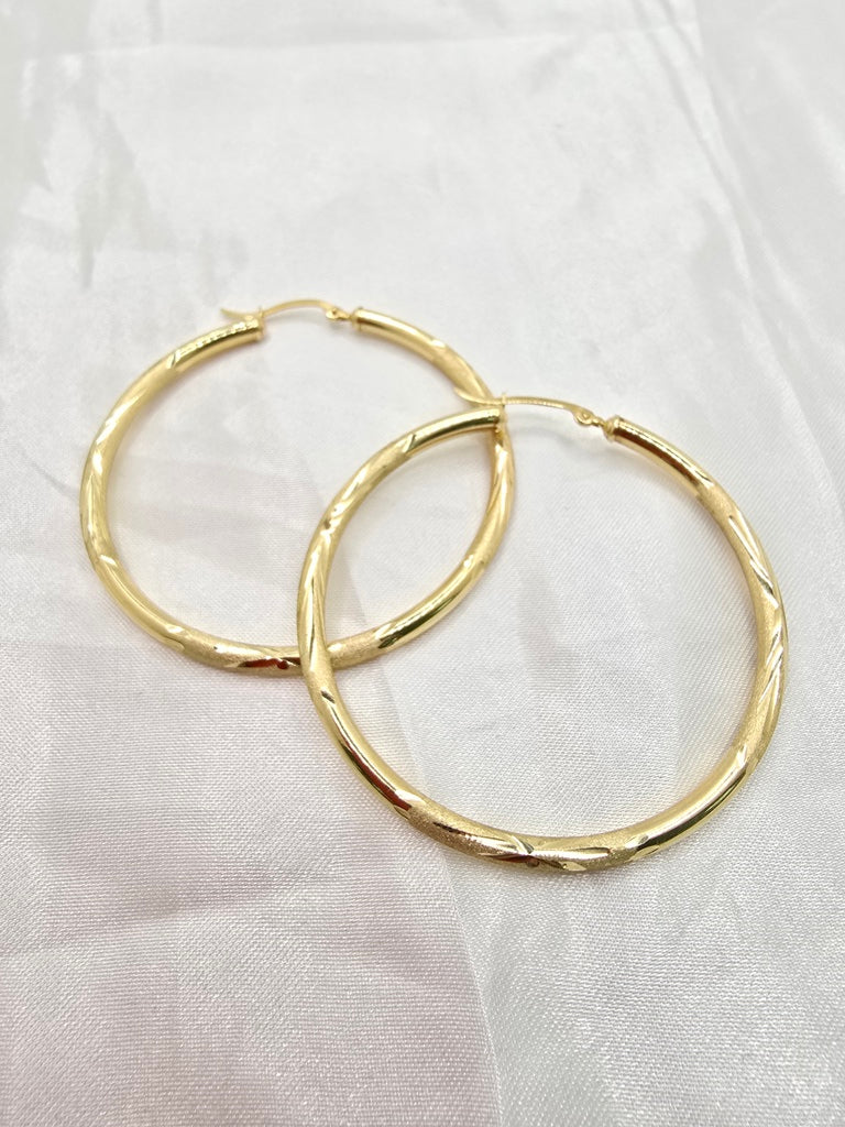 10KT TWIS HOOPS EARRINGS Size 6 3MM Weight 3.6GR