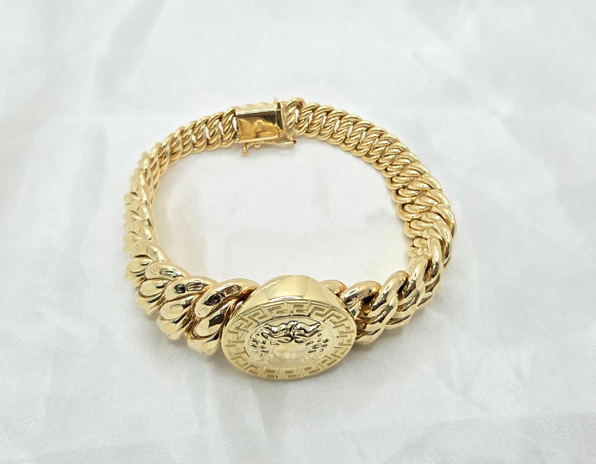 10KT EXTRA BIG MEDUSA STYLE PRINCESS BRACELET Size 8INCH Weight 38.3GR