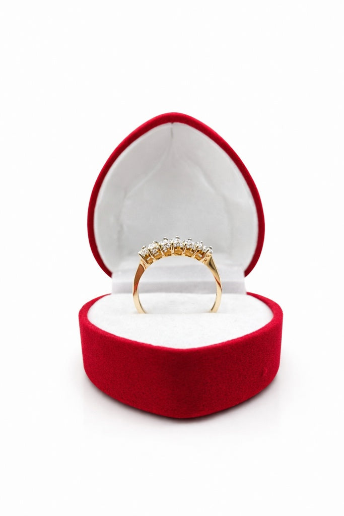 14KT DELICATE DIAMOND WOMAN'S RING Size 6 Weight 2.7GR