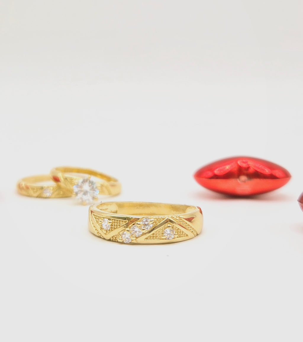 10KT RHOMBUS DETAILS ENGAGEMENT MAN'S  Size 10 Weigth 2.5GR