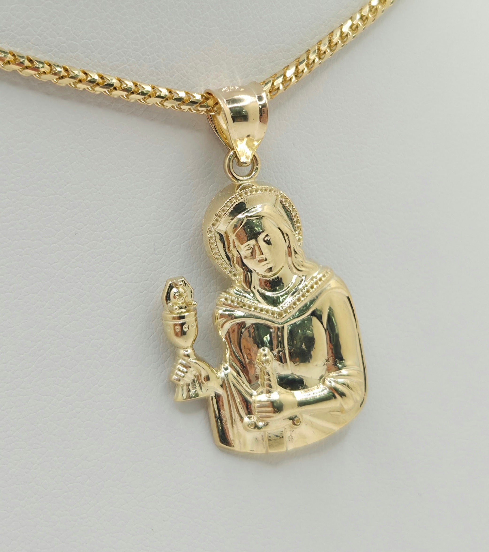 10KT MEDIUM SANTA BARBARA PENDANT Weight 2.8GR
