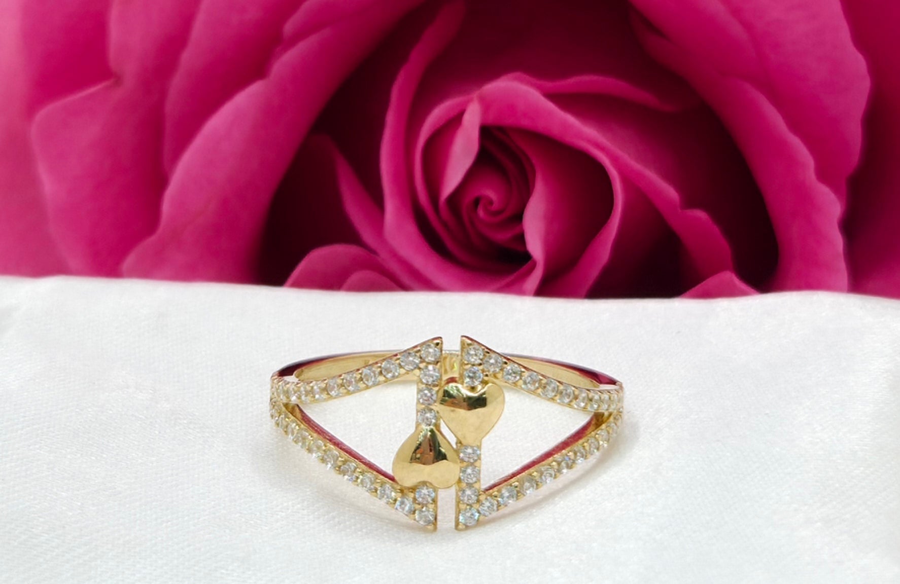 10KT DELICATE TWO SMALL HEART RING WITH ZIRCONIA Size 7 Weight 1.8GR