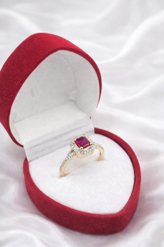 14KT NATURAL DIAMOND AROUND SQUARE LAB RUBI ELEGANT Size 7/0.9CT/3.06GM Weigth