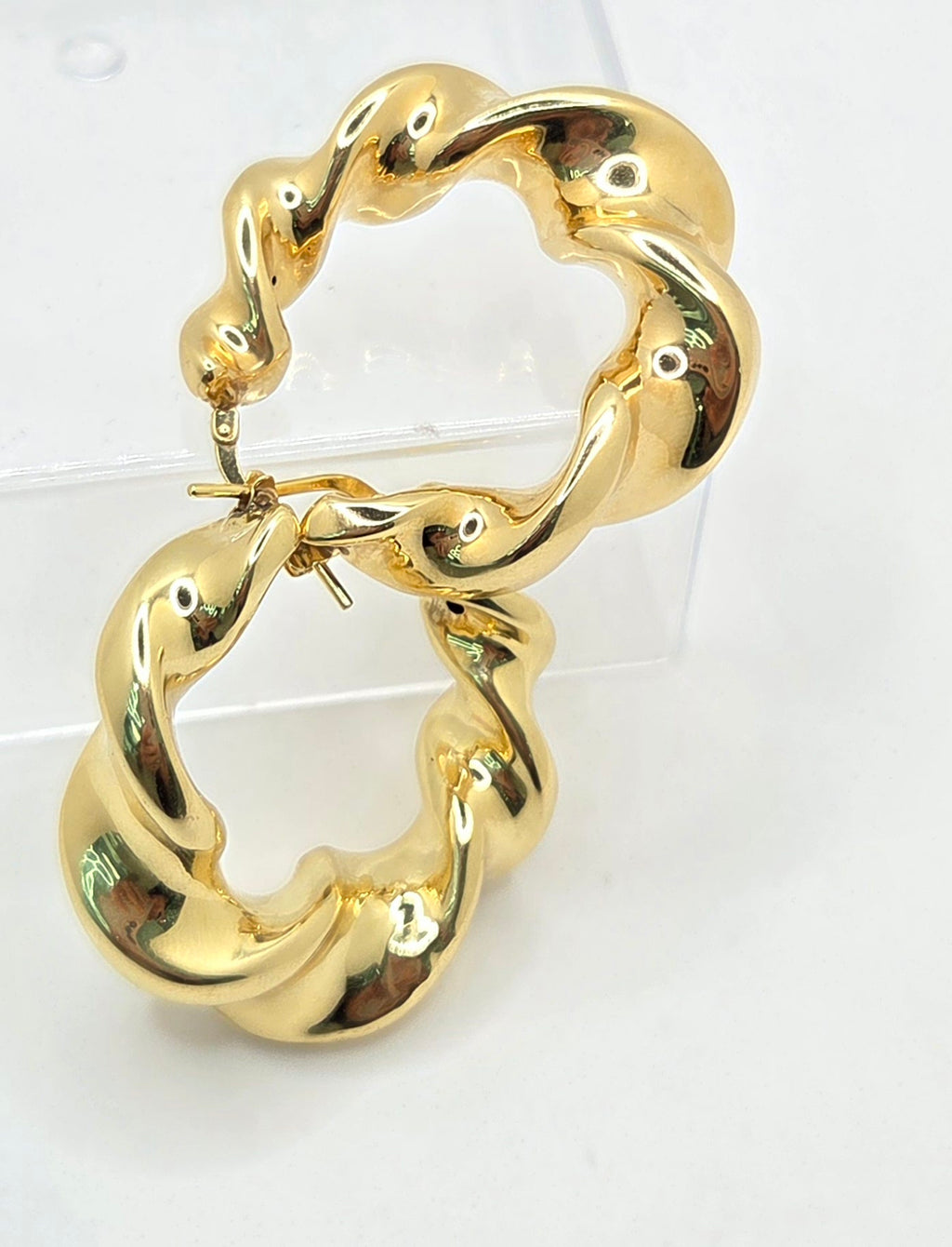 10KT MODERN WAVES DESIGN HOOPS EARRINGS Weight 6.5GR