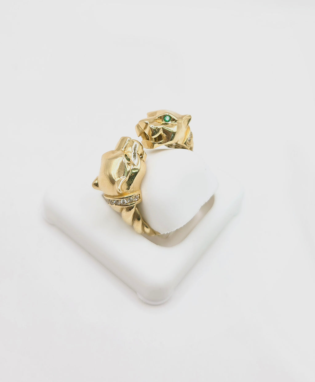 10KT EXOTIC TWO TIGER HEAD RING  Size 9 Weigth 4.1GR