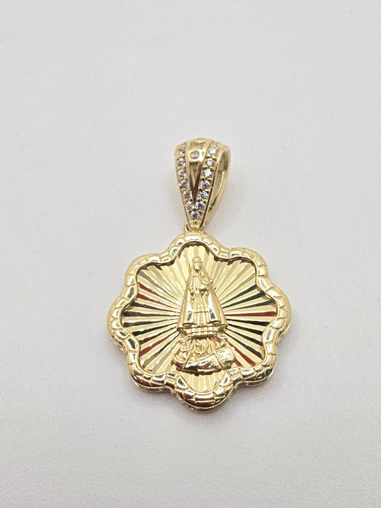 10KT SMALL FLOWER CARIDAD PENDANT Weight 4.1GR