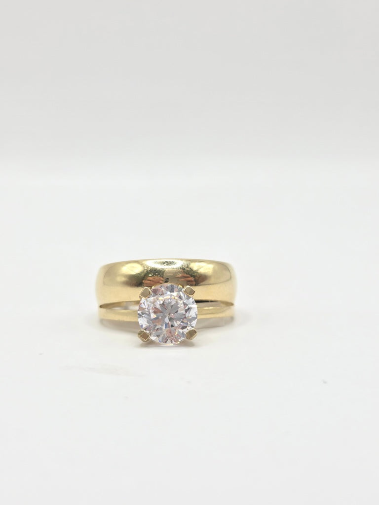 14KT PLAIN DESIGN CLASSIC TWO IN ONE ENGAGEMENT RING Size 7-8 Weigth 3.6GR