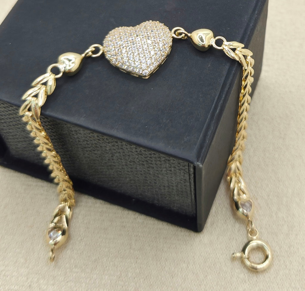 14KT CZ HEART LEAVES LINK BRACELET Size 7INCH Weight 6GR