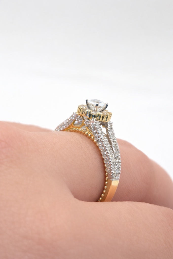 14KT ELEGANT AND BEAUTIFUL ROUND NATURALS DIAMONDS WOMAN'S RING Size 8