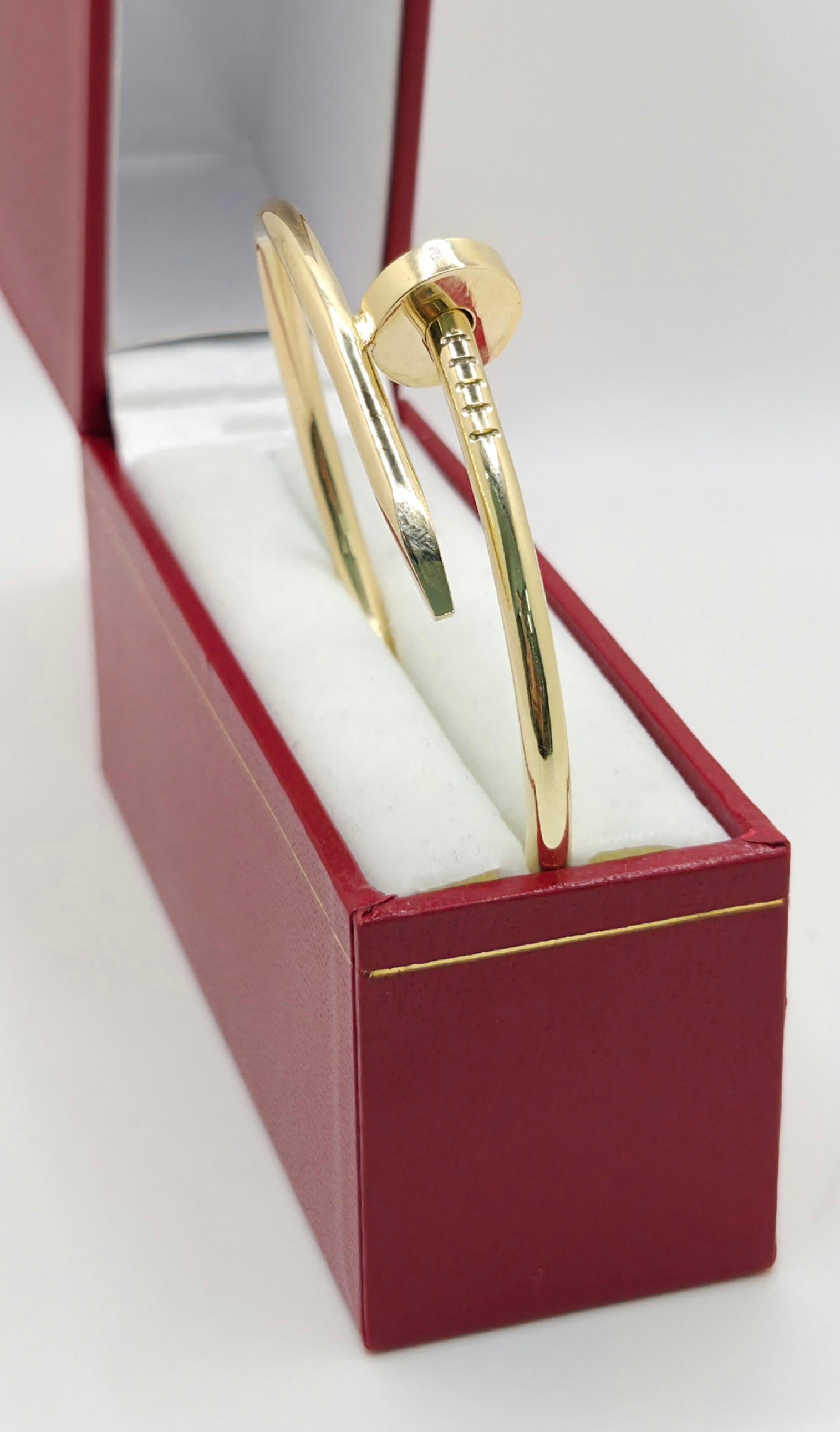 14KT SOLID NAIL BANGLE Size 3.5MM 18 Weight 22GR