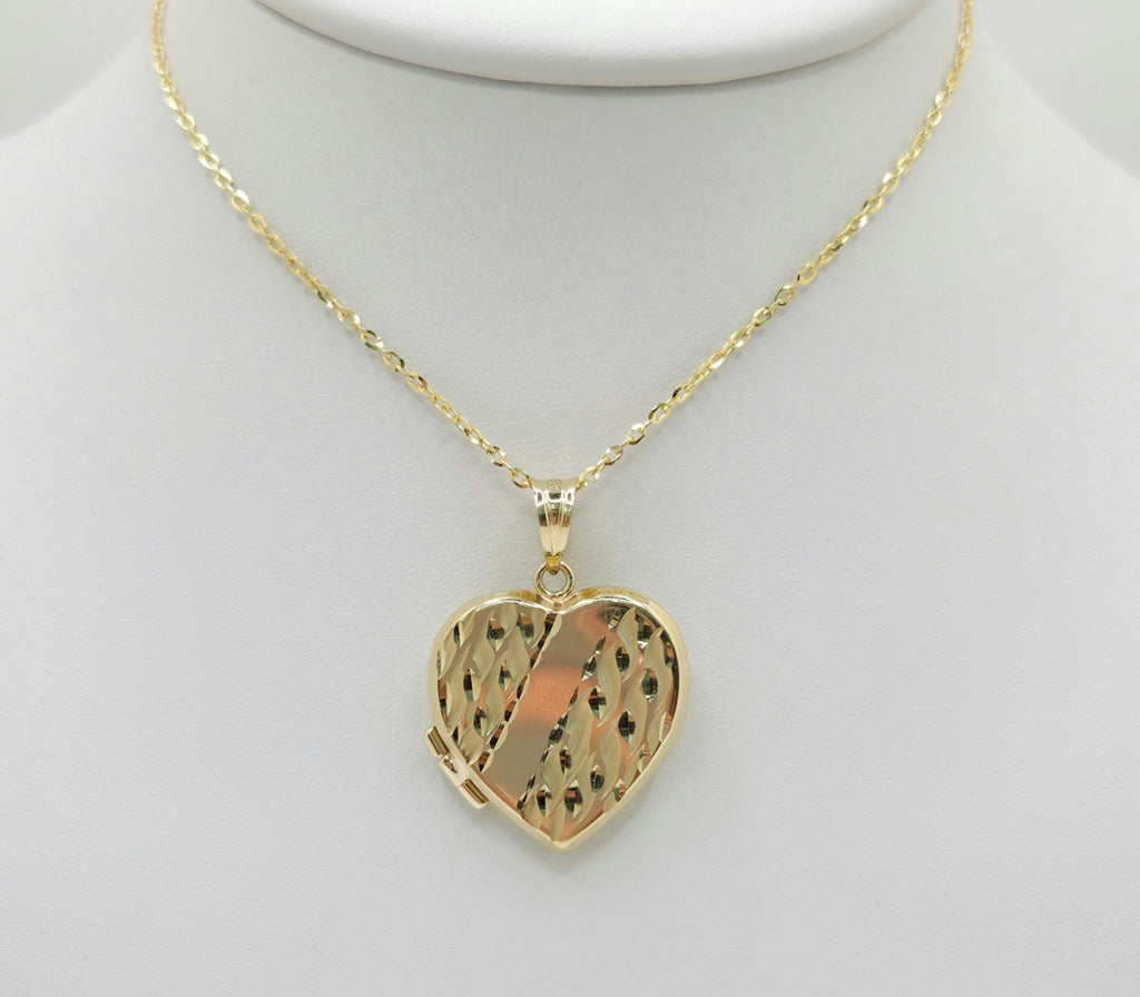 10KT DIAMOND CUT HEART MEMORIAL PENDANT Size 25mm X 25mm Weight 5.9GR
