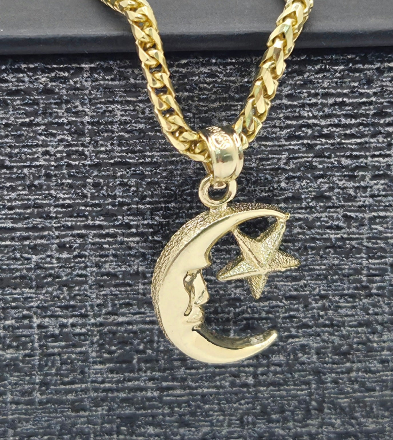 14KT DELICATE MOON & START PENDANT Weight 1.3GR