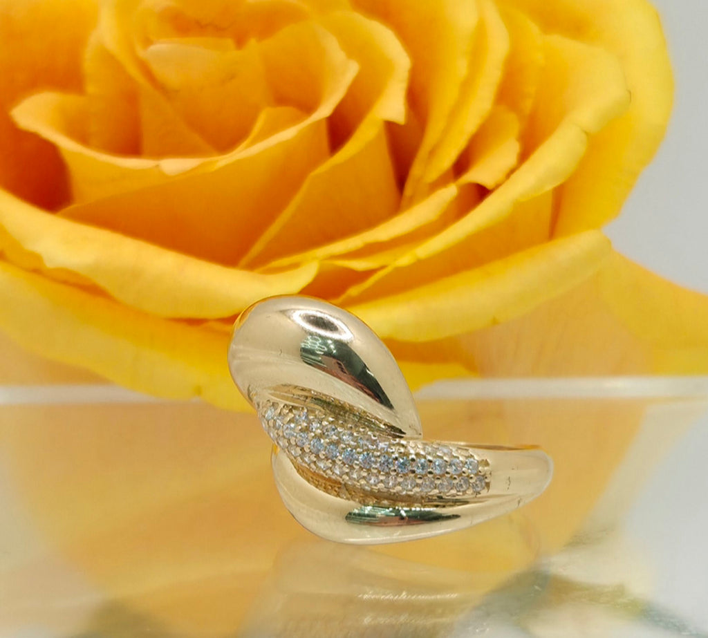 14KT ELEGANT TWISTED CZ DETAIL WOMEN'S RING Size 7 Weight 3.3GR