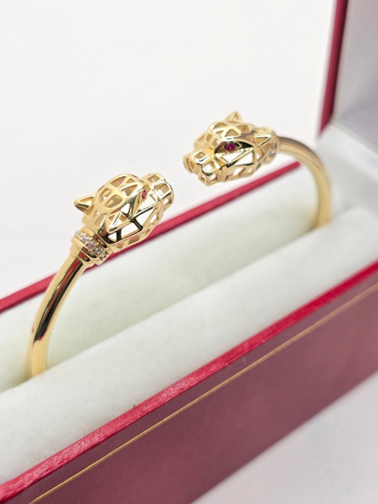 14KT TIGER BANGLE Size 6.5INCH Weight 8.4GR