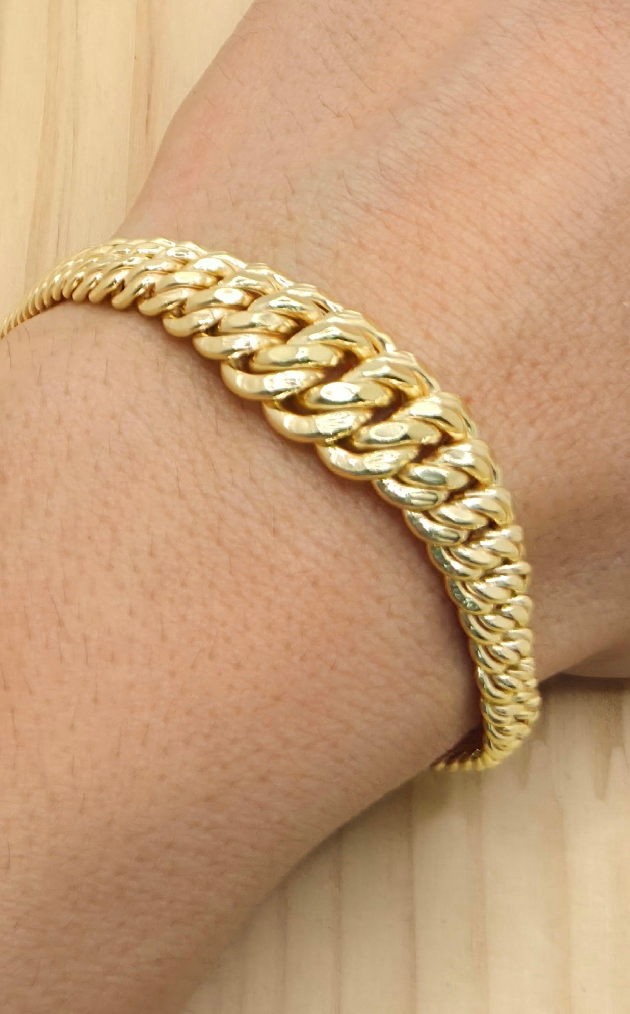 10KT PRINCESSA BRACELET Size 7INCH Weight 8.5GR
