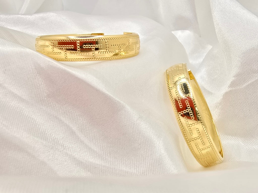 14KT LARGE GREEK DESING HOOPS EARRINGS Weight 7.3GR