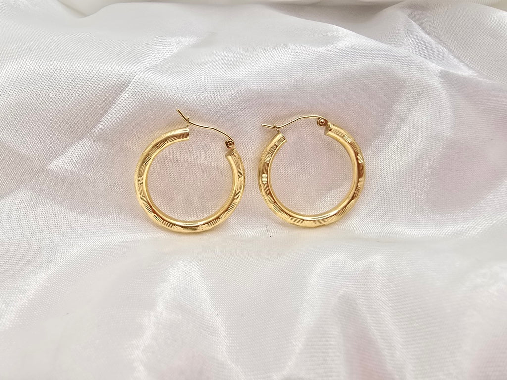 14KT MODERN DIAMOND CUT HOOPS EARRINGS Weight 1.9GR