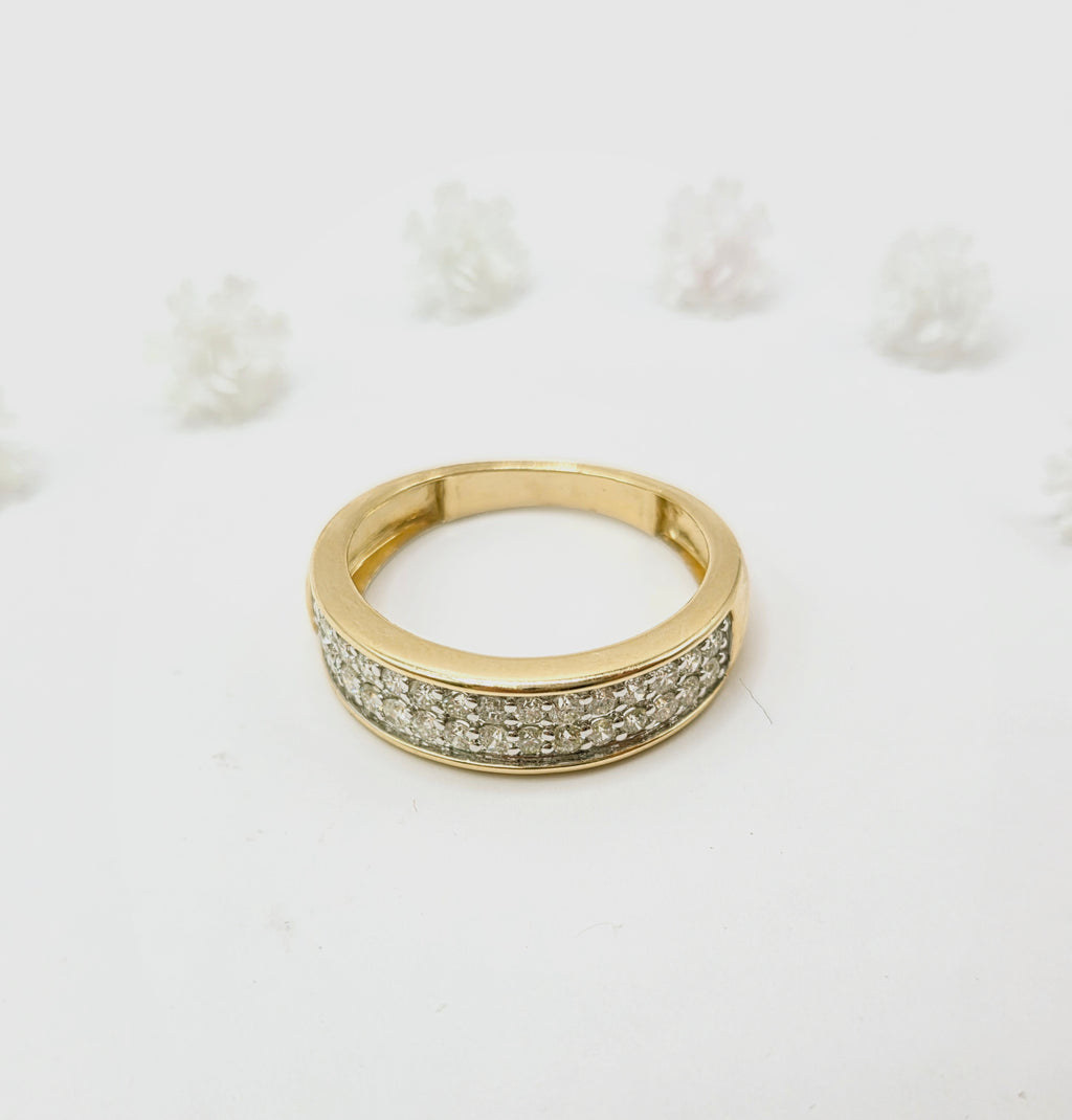 14KT ELEGANT PEAR AND CLASSIC TRIO WEDDING NATURAL DIAMOND RING Size W-8 M-10