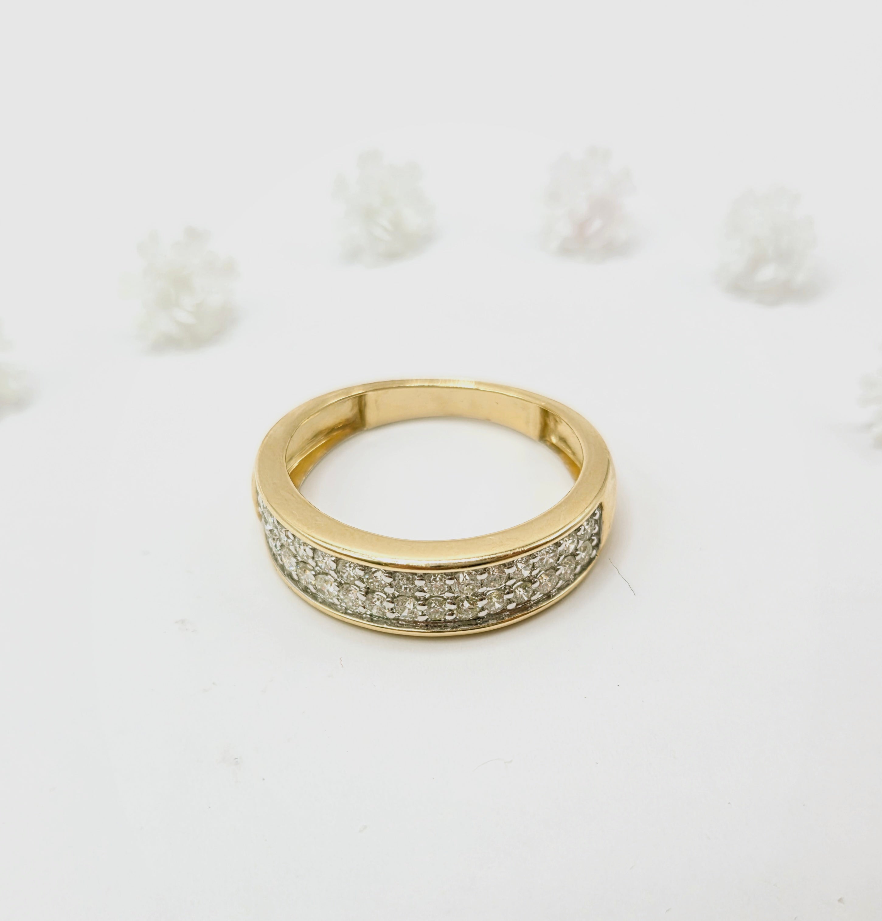 14KT ELEGANT PEAR AND CLASSIC TRIO WEDDING NATURAL DIAMOND RING Size W-8 M-10