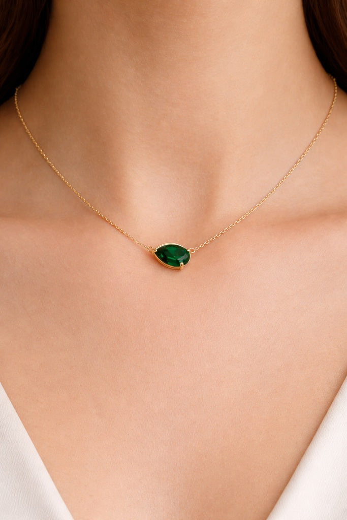 14KT ELEGANT LAB DIAMOND PEAR ESMERALD CHAIN Size 16-18INCH/ 1CT