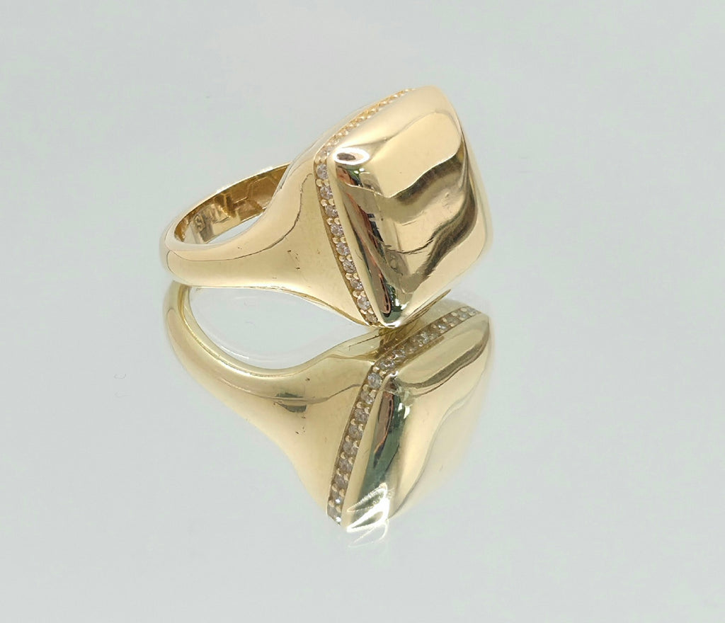14KT VINTAGE STYLE PLAIN SQUARE RING Size 7 Weight 4.8GR