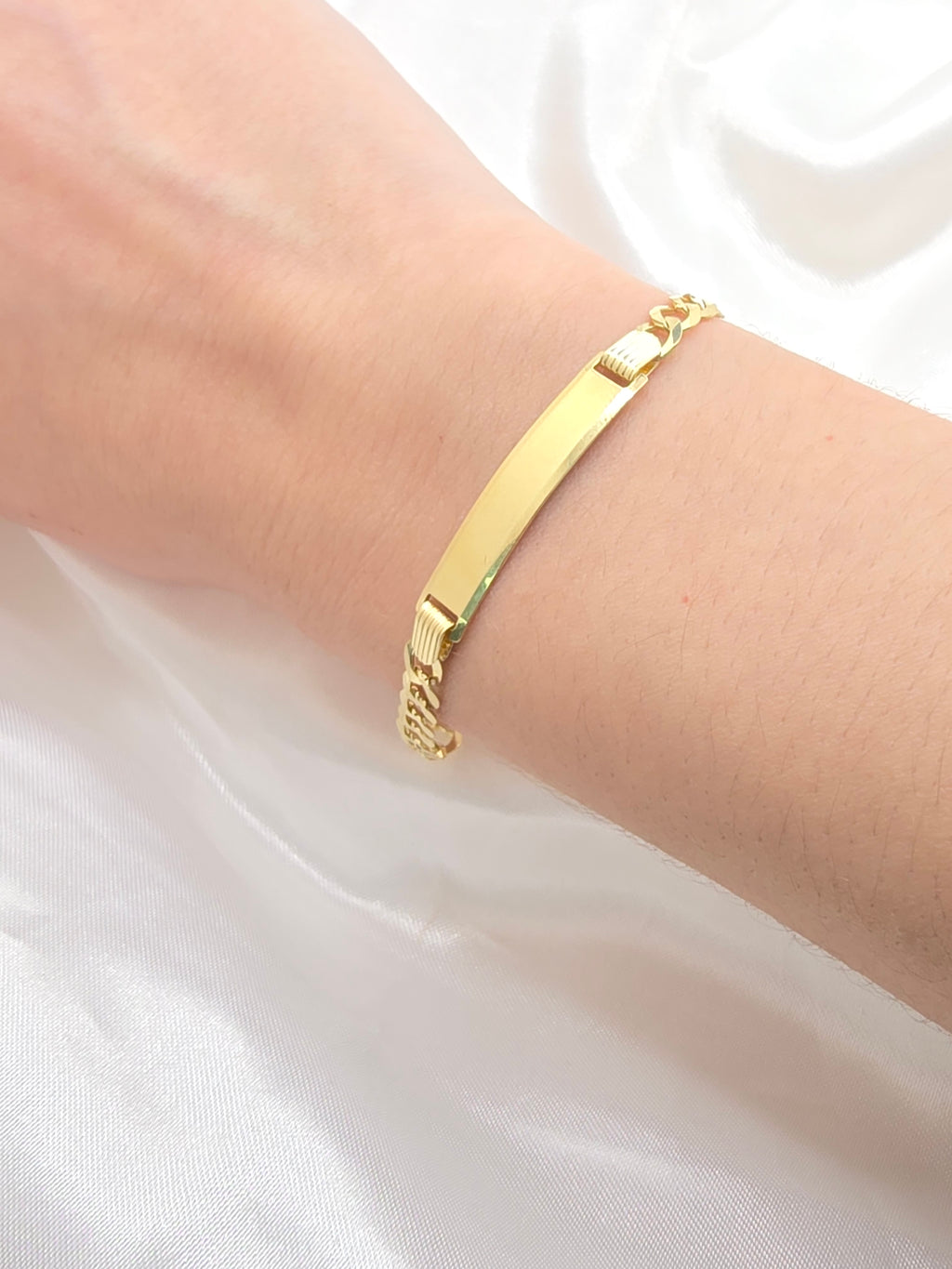 14KT CUBAN CURB FLAT BABY ID BRACELET Size 6INCH 5MM Weight 4.1GR
