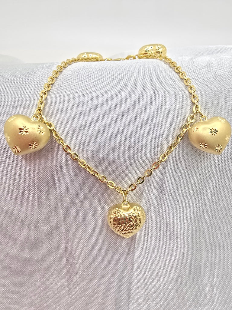 10KT LARGE DIAMOND CUT AND HEARTS  Size 7INCH Weight 4.4GR