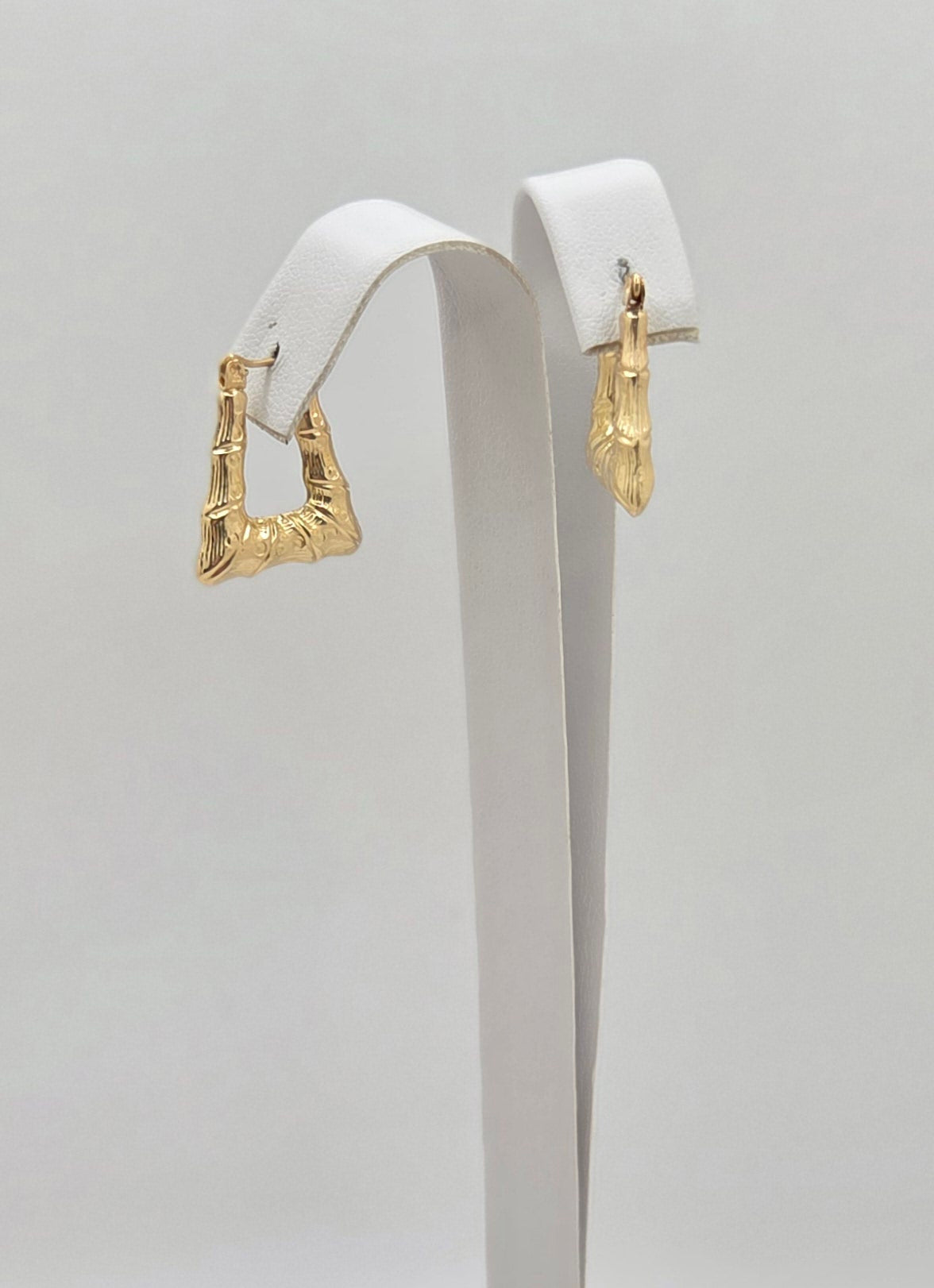 10KT SQUARE BAMBOO STYLE HOOPS EARRINGS Weight 1.8GR